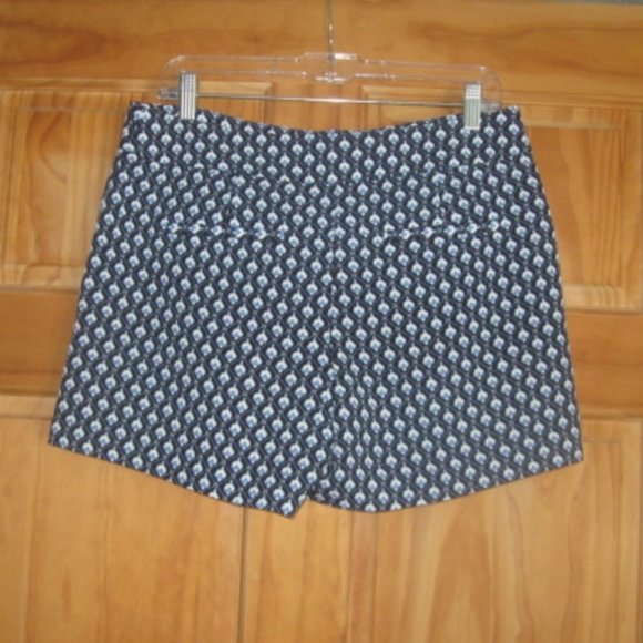 Ann Taylor Blue/White Patterned Shorts - Picture 2 of 2